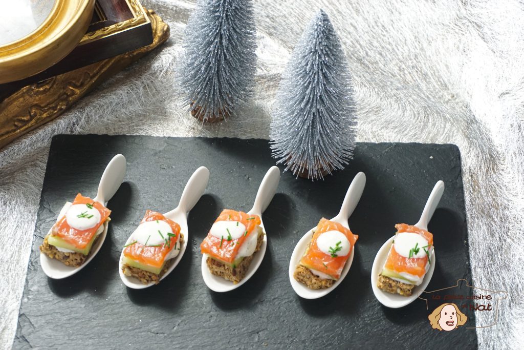 Cuillères apéritives au saumon fumé apero Cuillères apéritives au saumon fumé