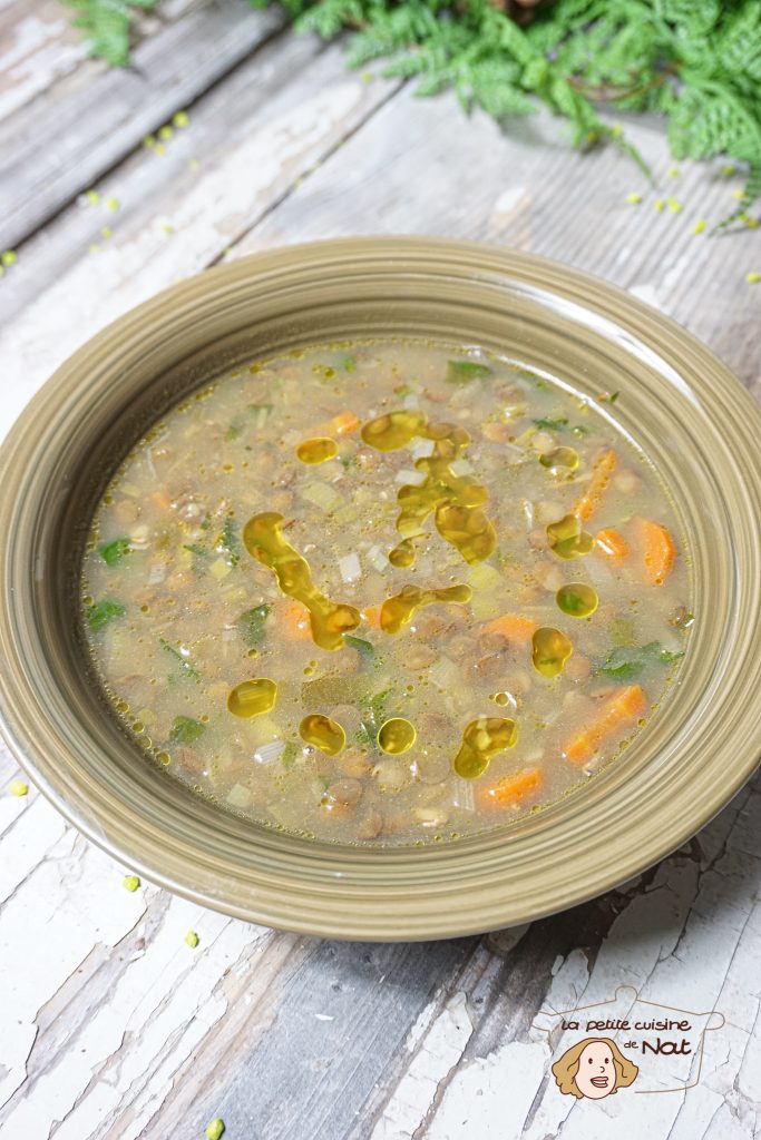 Soupe de lentilles blondes à la coriandre et aux épices recettes soupe de lentilles blondes à la coriandre et aux épices