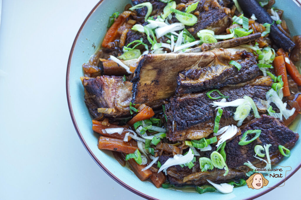 Plat de côte de bœuf à l’asiatique à la mijoteuse électrique recettes plat de côte de boeuf à l'asiatique
