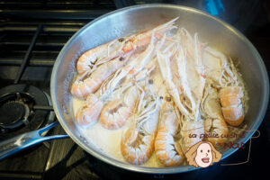 Langoustines flambées au whisky : la recette facile et festive